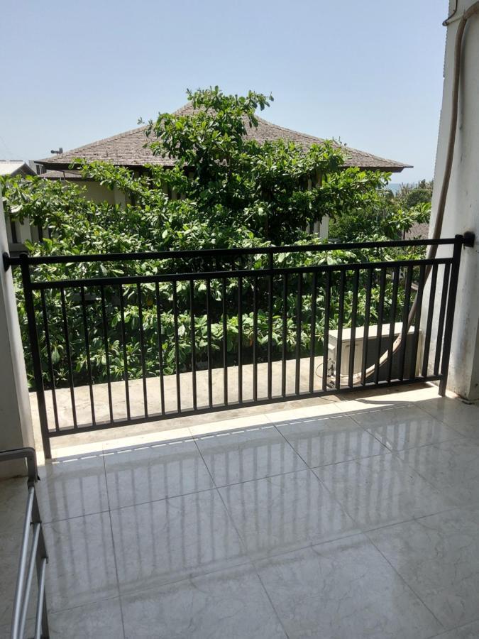 Ketapang Guesthouse Echo Beach Canggu Luaran gambar